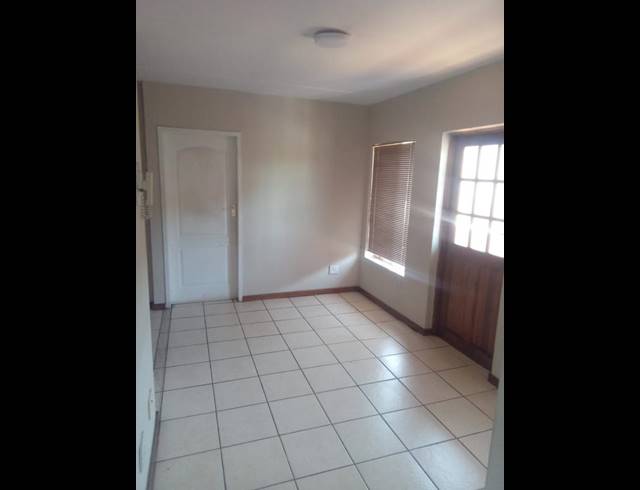2 BEDROOM APARTMENT FOR SALE IN AUCKLAND PARK